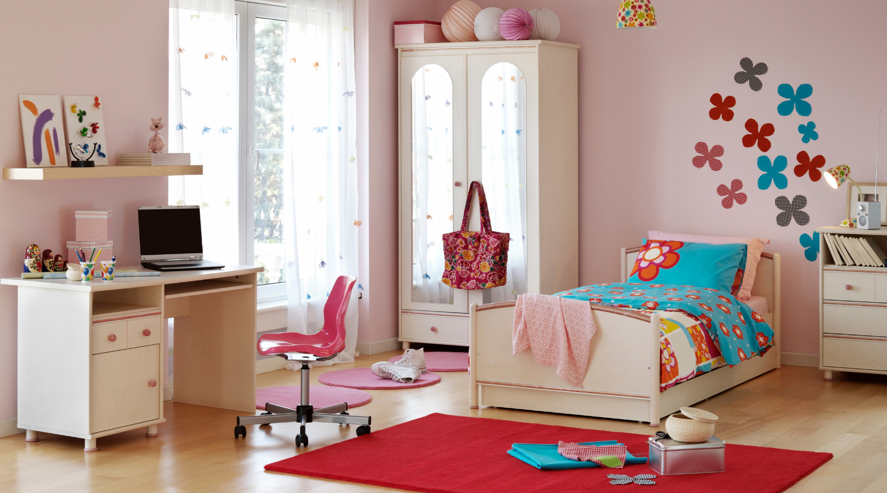 Space-Saving Trundle Bed